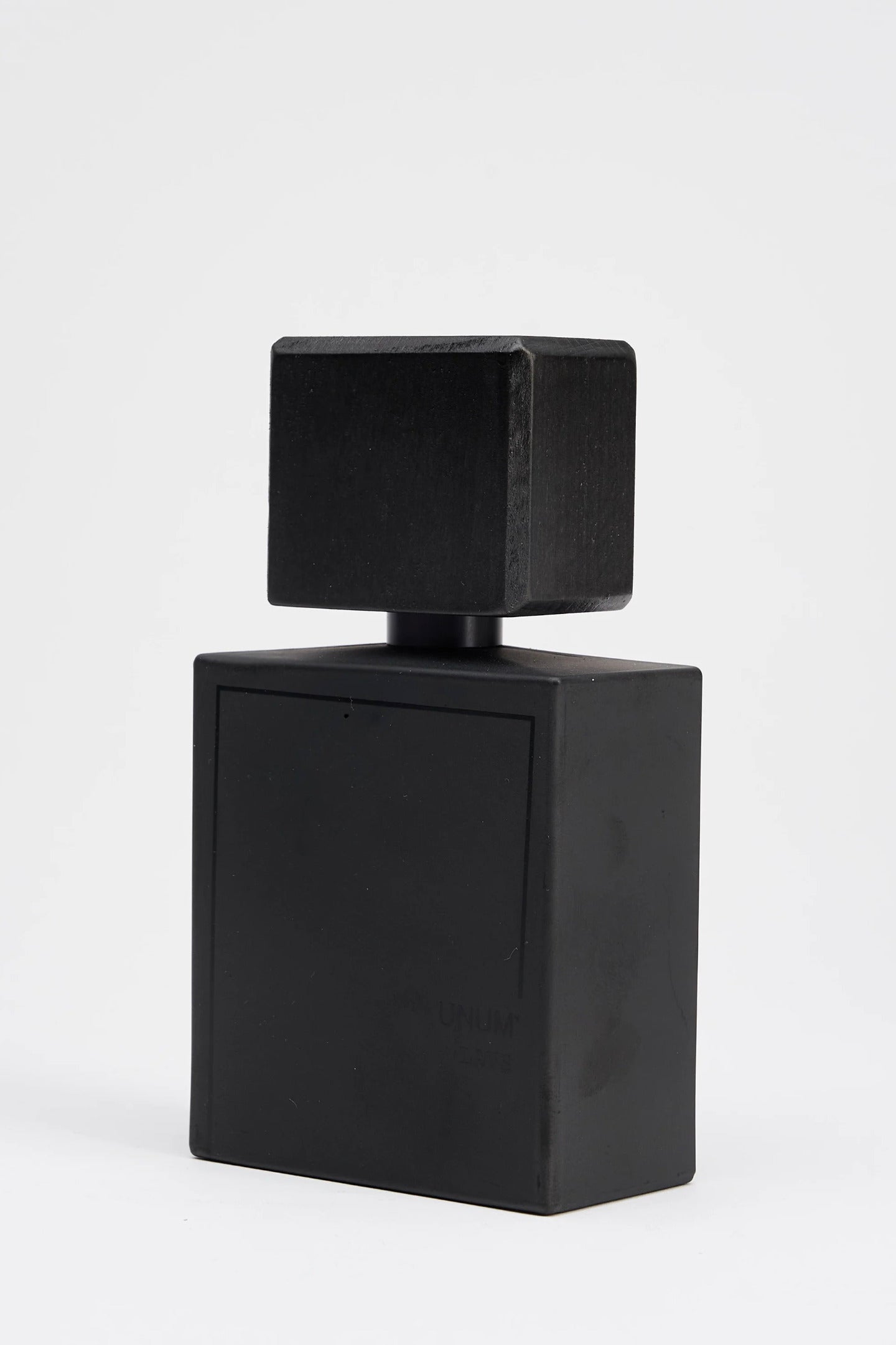 LAVS by UNUM is a rich, smoky oriental fragrance for women and men with intense depth and mystery