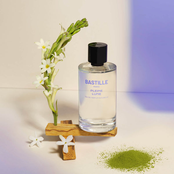 Pleine Lune Bastille 100ml perfume is a fresh, effervescent floral that balances sweetness and lightness