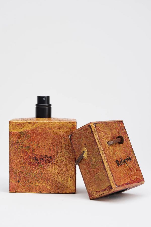 Reliqvia by UNUM 100 ml is a church incense perfume with torbato and the nail of Passion in a haunting blend